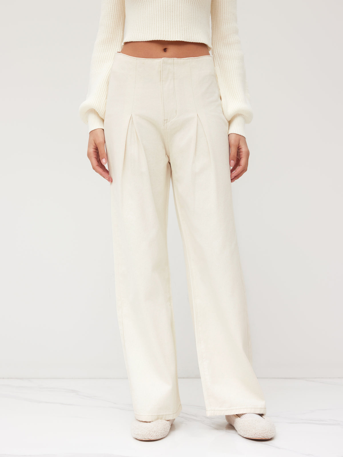 Low Rise Tie Back Pleated Wide Leg Jeans